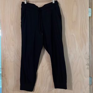 Lululemon Ready to Rulu Jogger Crop BLK 10, lightly worn